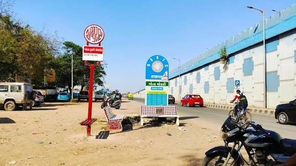 Gota Cross Road, Ahmedabad